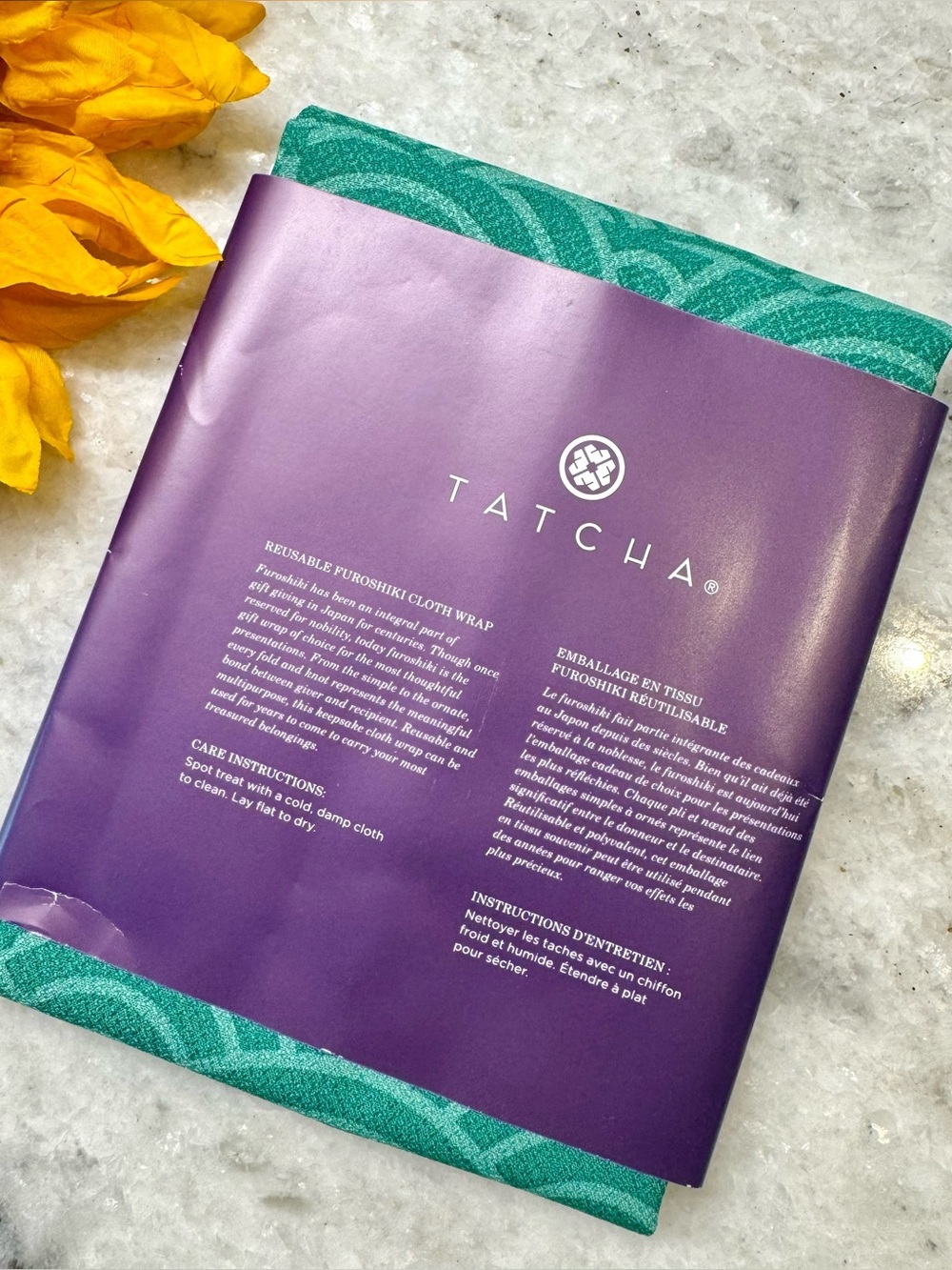 New Tatcha Reusable Furoshiki Cloth Fabric Gift Wrap w/ Green Scalloped Design